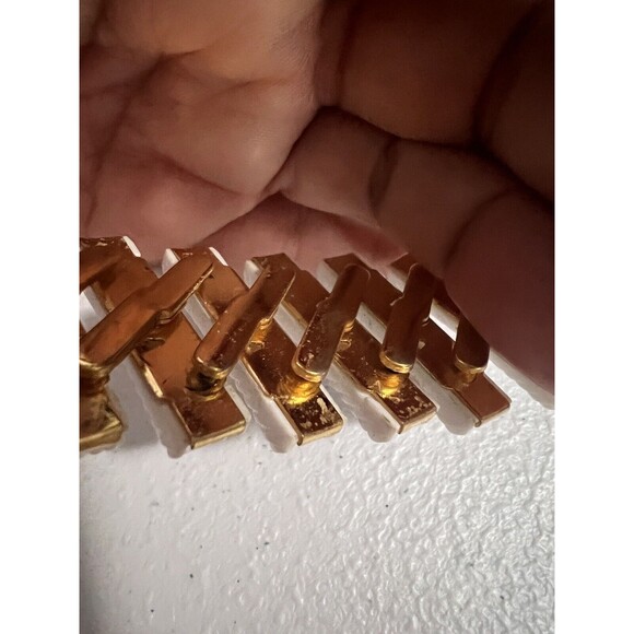 White Mid Century Stretch Expansion Bracelet Textured Acrylic MCM 1.125" Wide - Picture 9 of 9